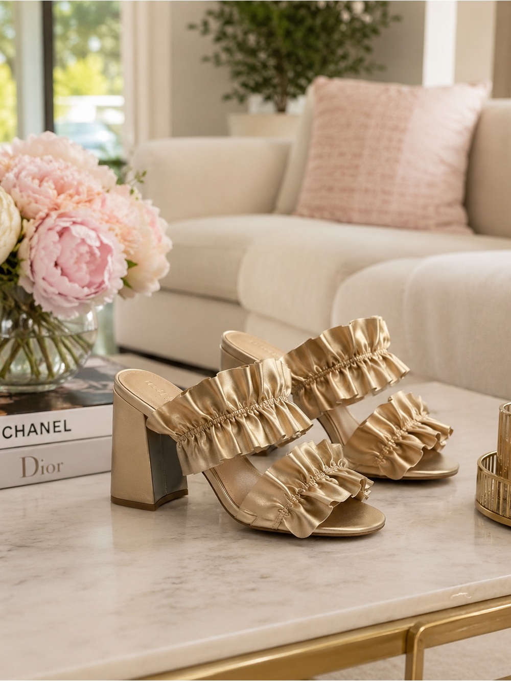 Charles by Charles David Champagne Gold Ruffle Mule Heels 9.5 NEW